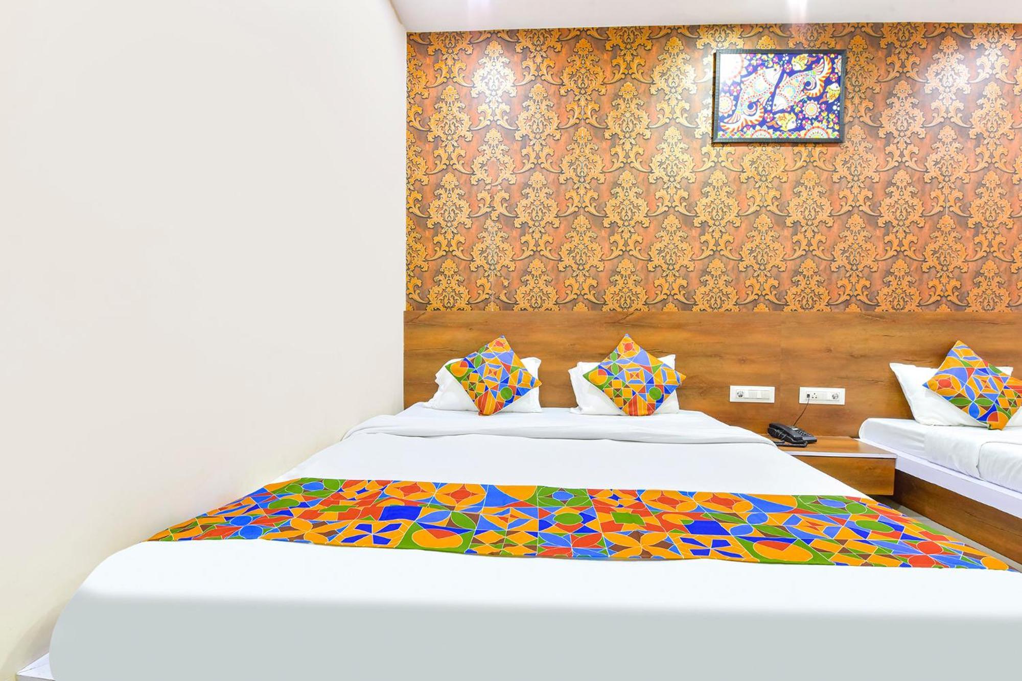 Fabhotel Raghumani Palace Ujjain Eksteriør bilde