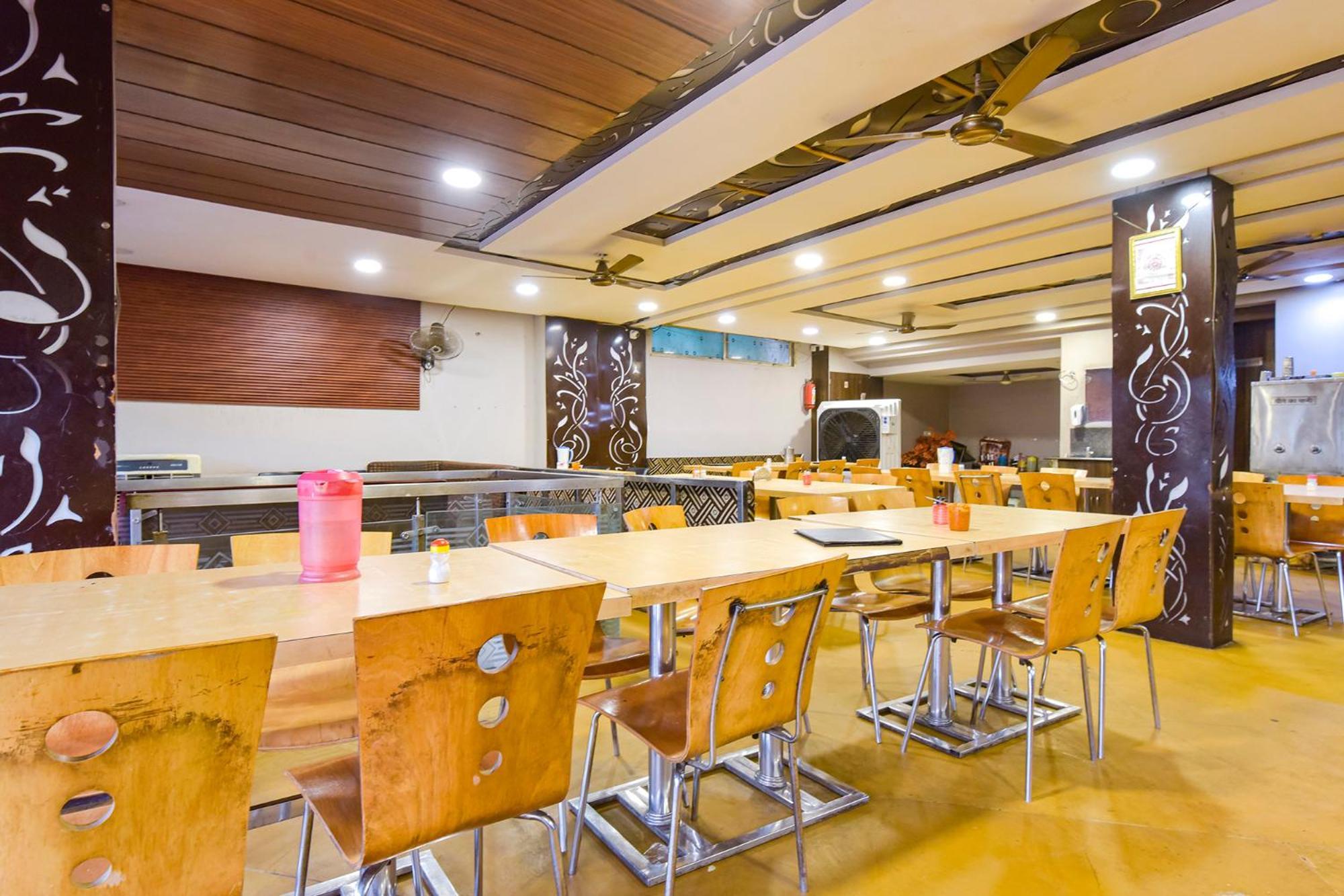 Fabhotel Raghumani Palace Ujjain Eksteriør bilde